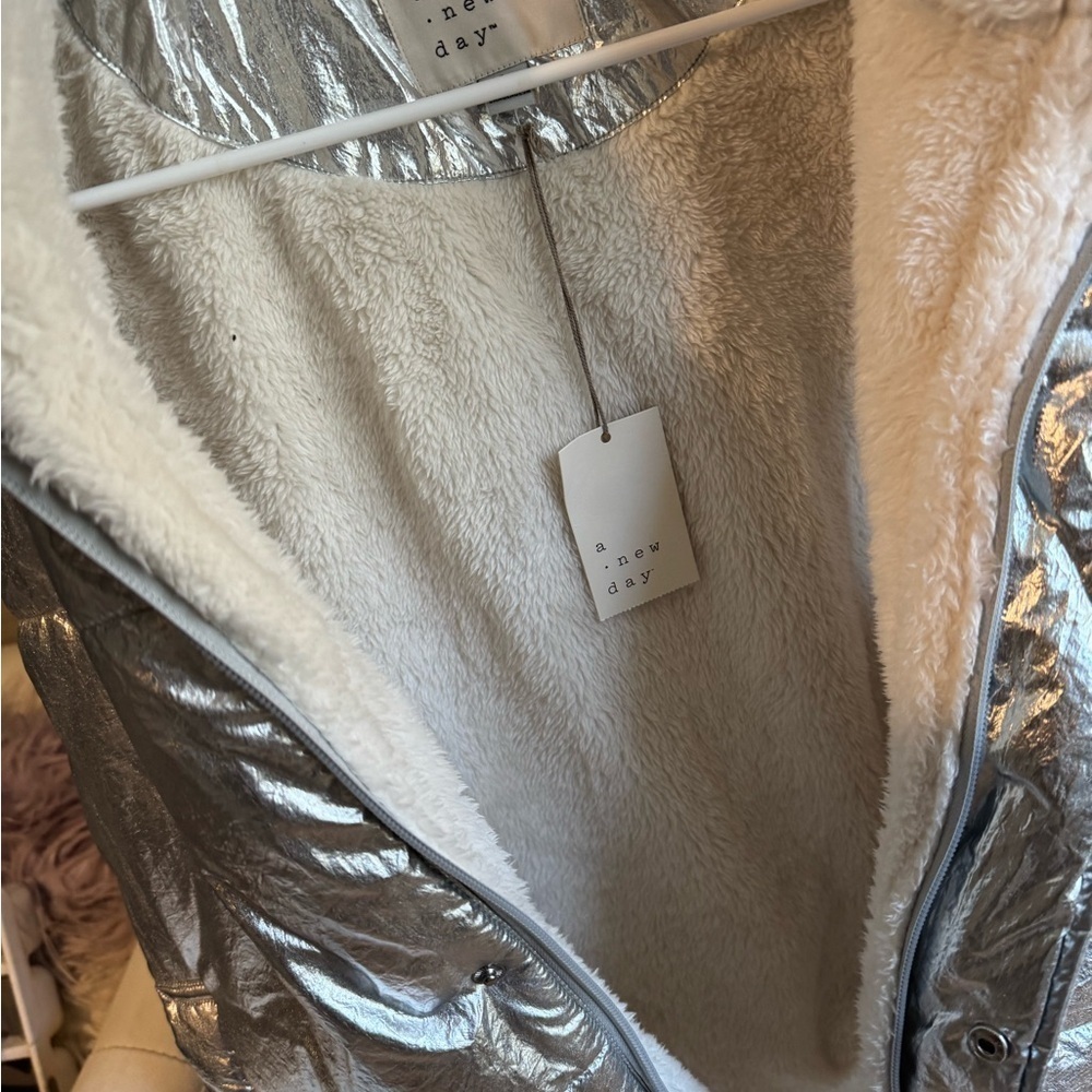 A New Day Shiny Silver Puffer Vest - Picture 5 of 6